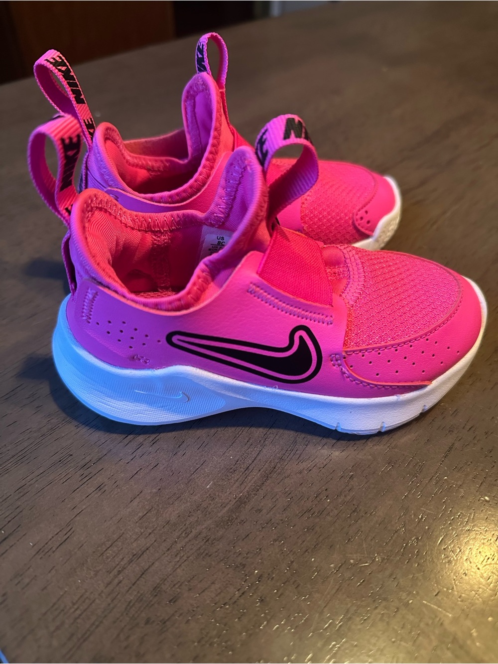 Nike Flex Runner - Kids size 8